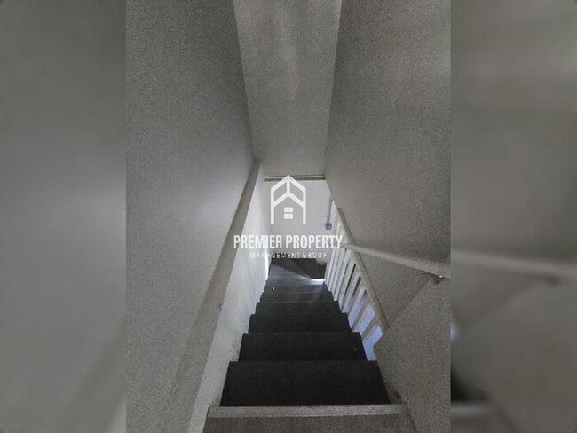 Building Photo - 610 Mullanphy Ln