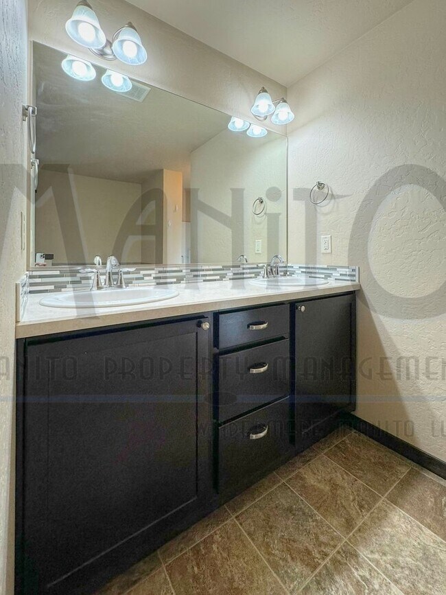 Building Photo - **COMING SOON** Breathtaking Views on Secondary Waterfront