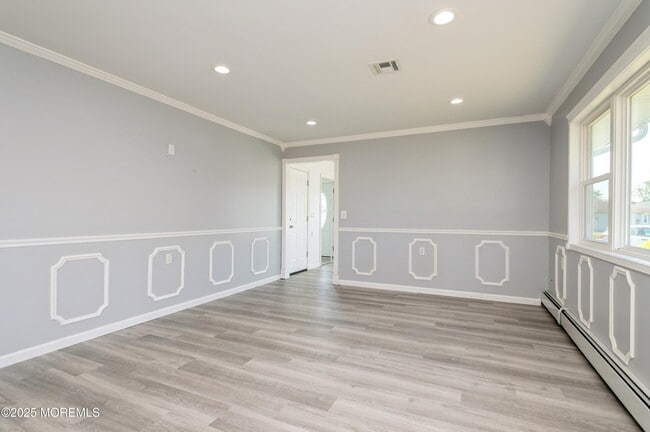 Building Photo - 11 St Pierri Ct