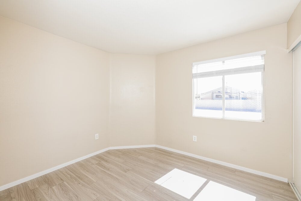 Building Photo - 2306 Hollow Oak Ave
