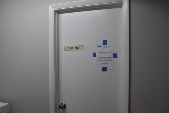 Building Photo - 1238 Hillsboro Mile