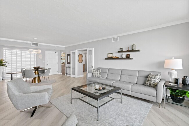 Building Photo - 2774 S Ocean Blvd