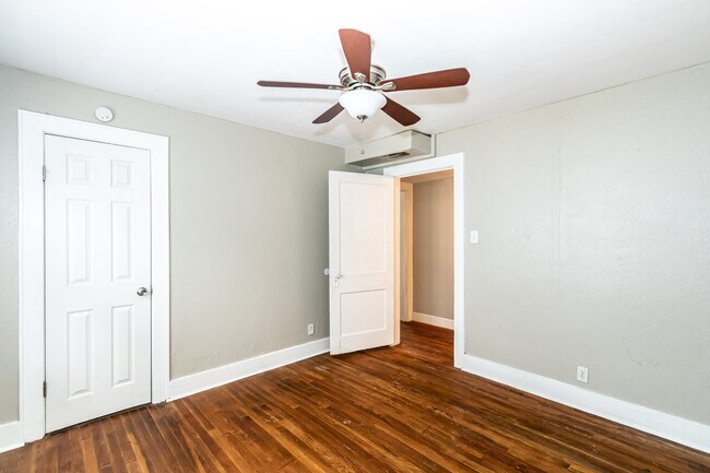 Building Photo - 2310 15th St