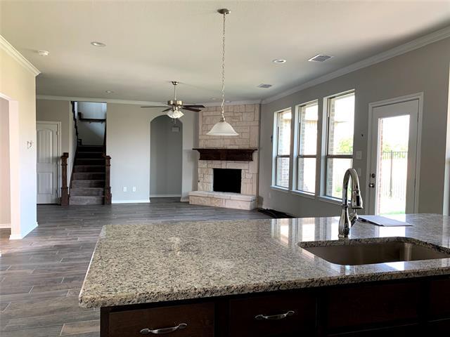 Building Photo - 515 Long Prairie Dr