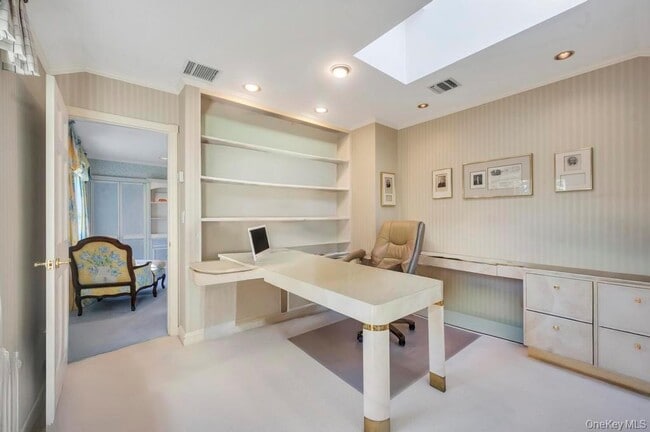 Building Photo - 22 Bayside Dr