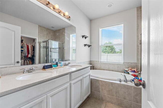 Building Photo - 2621 Glenrock Ct