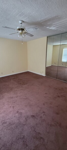 2nd bedroom - 5515 Country Dr