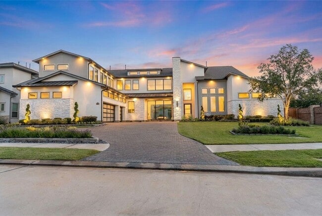 Building Photo - 11502 Lago Bella Dr