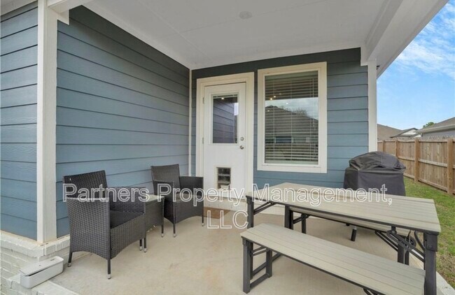 Building Photo - 4435 W Canyon Run Dr