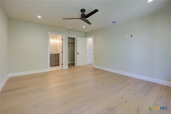 Building Photo - 2934 Colleen Dr