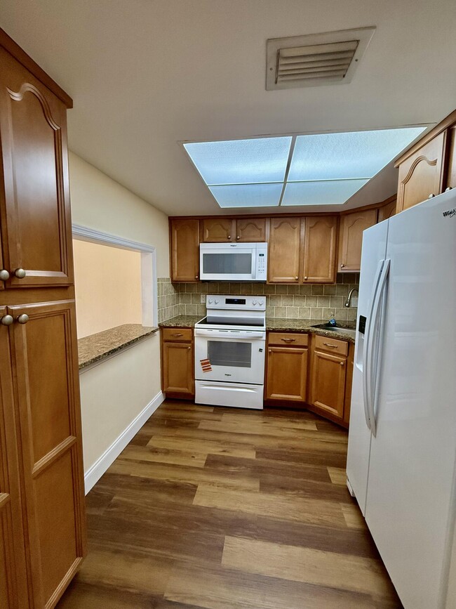 Building Photo - 342 Southwind Dr