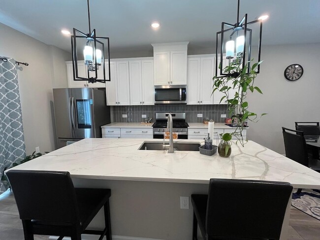 Building Photo - 757 Firebrick Dr