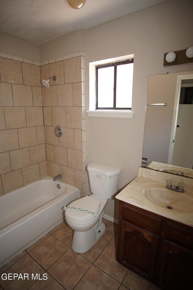 Building Photo - 1376 Trudy Elaine Dr