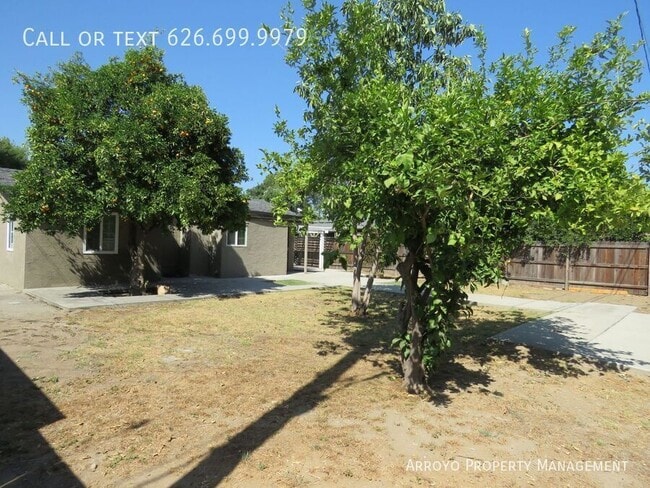 Building Photo - 808 Beckville St