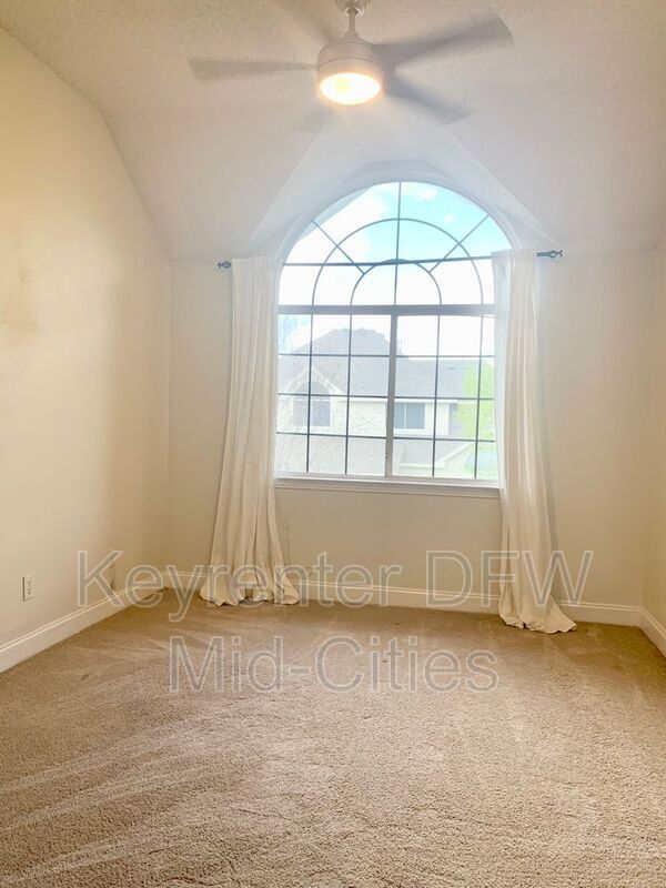 Building Photo - 5814 Gloucester Ct
