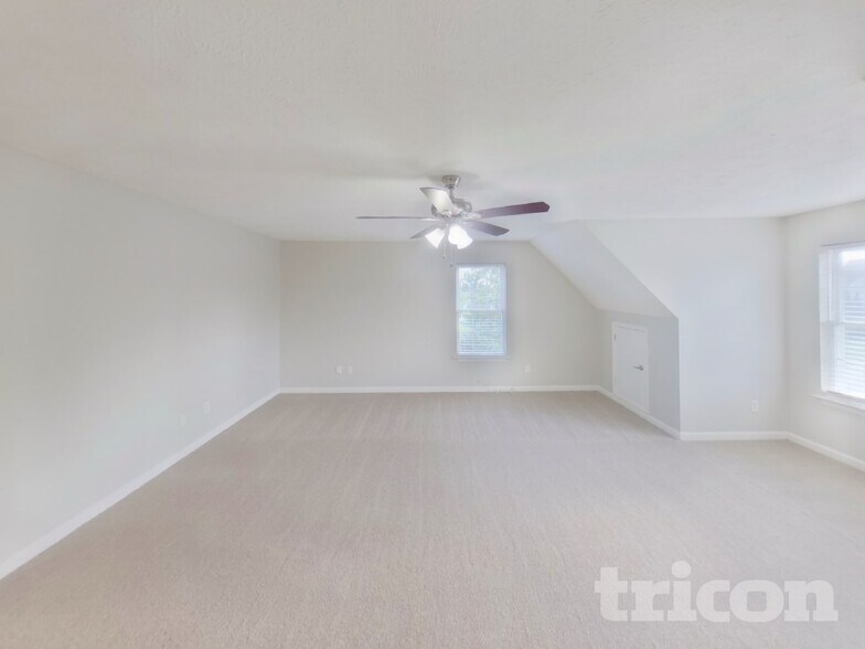 Building Photo - 2614 Sewanee Pl