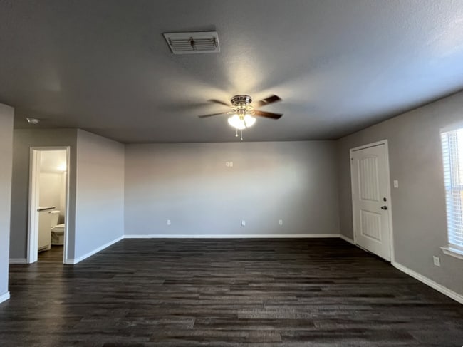 Building Photo - 3444 Itasca St