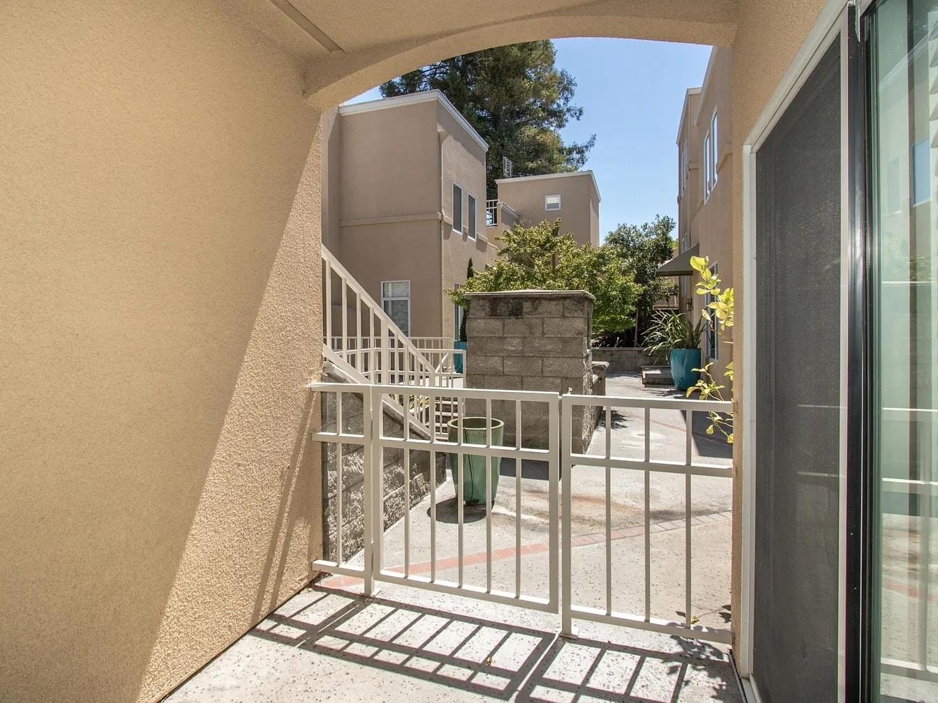 Building Photo - 233 Homer Ave