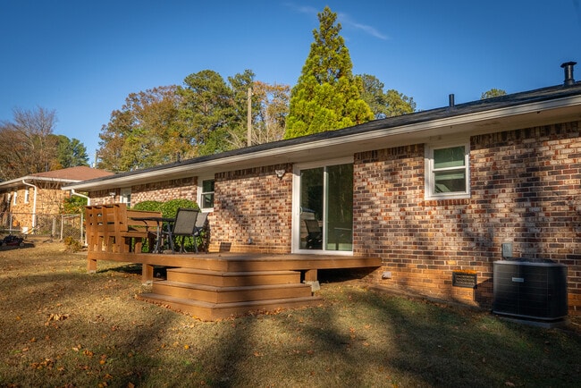 Building Photo - 4698 Garrett Dr SW