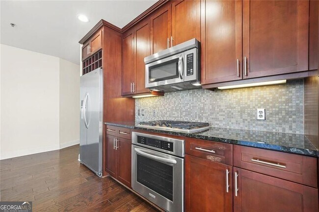 Building Photo - 270 17th St NW