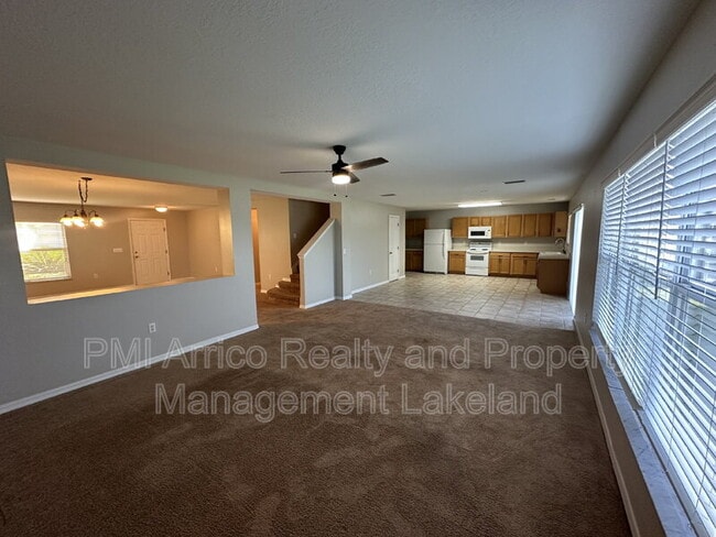 Building Photo - 6955 Lake Eaglebrooke Dr