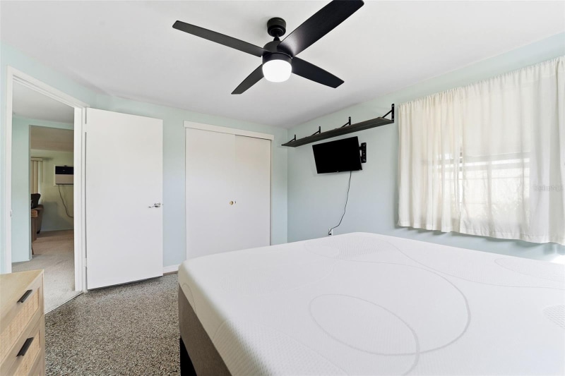 Building Photo - 10949 105th St