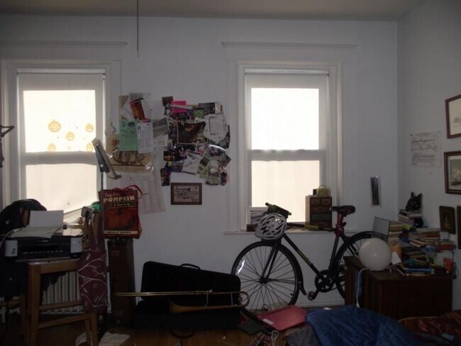 Building Photo - 220 South St