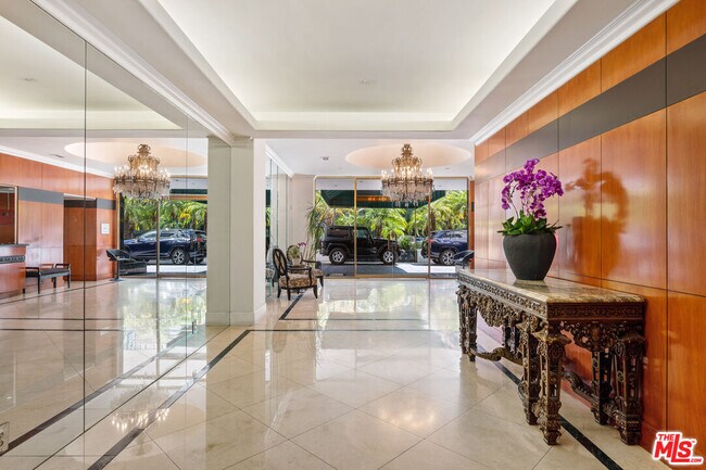Building Photo - 10787 Wilshire Blvd