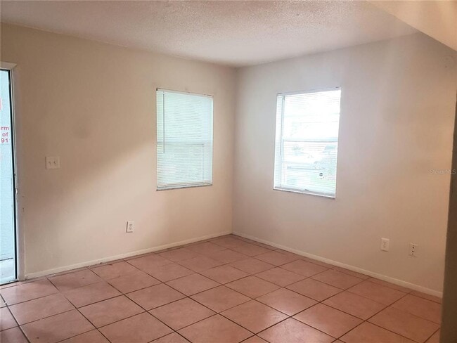 Building Photo - 7100 Waterside Dr