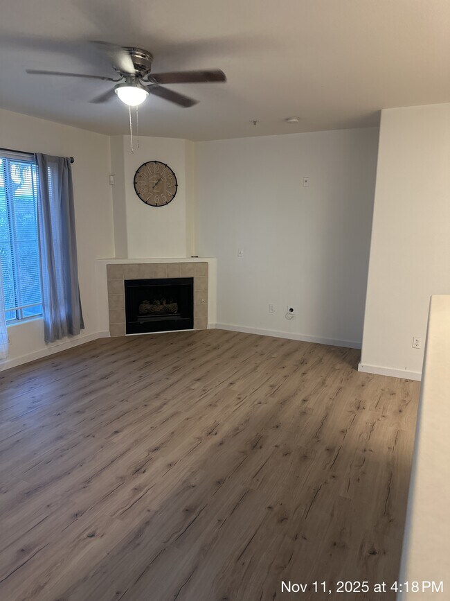 Building Photo - 7143 S Durango Dr