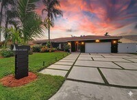 Building Photo - 15820 Sedgewyck Cir N