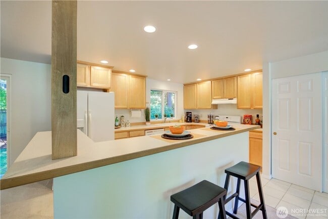 Building Photo - 3 bd 2.5 bath Bothell Single Family house.