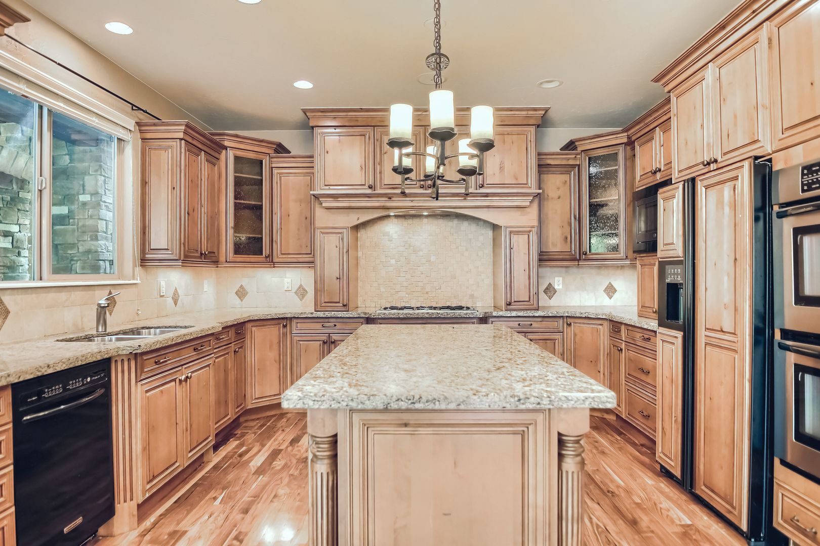 Building Photo - 9701 Sunset Hill Pl