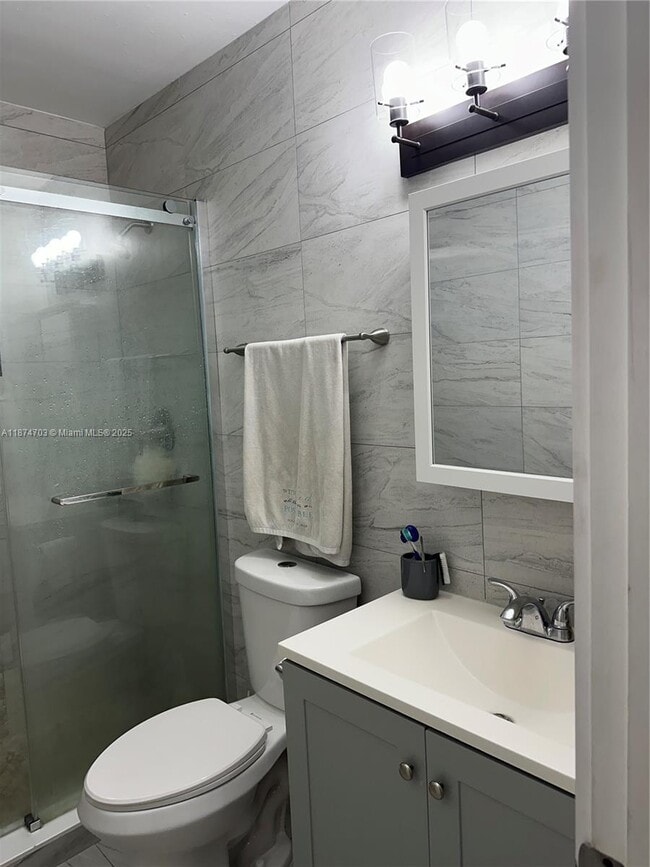 Building Photo - 1428 Hayes St