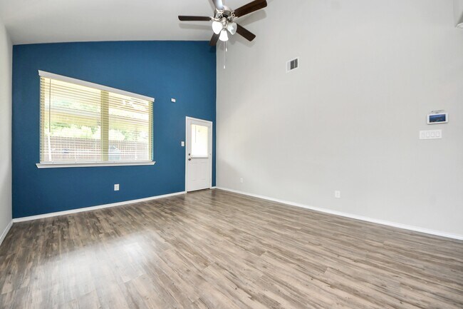 Building Photo - 7822 London Tower Ln