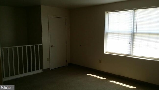 Building Photo - 2300 Vartan Ct