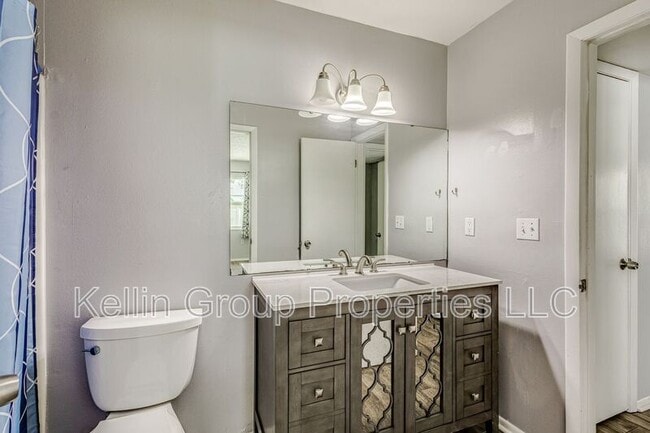 Building Photo - 1419 Persimmon Way