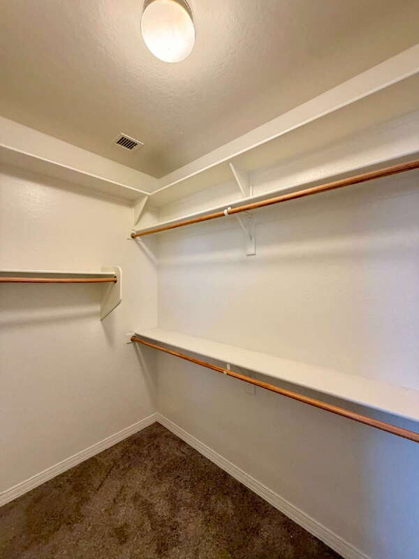 Building Photo - 6250 S Rochester Dr