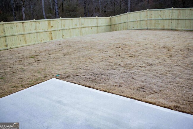 Building Photo - 484 Red Dragon Dr