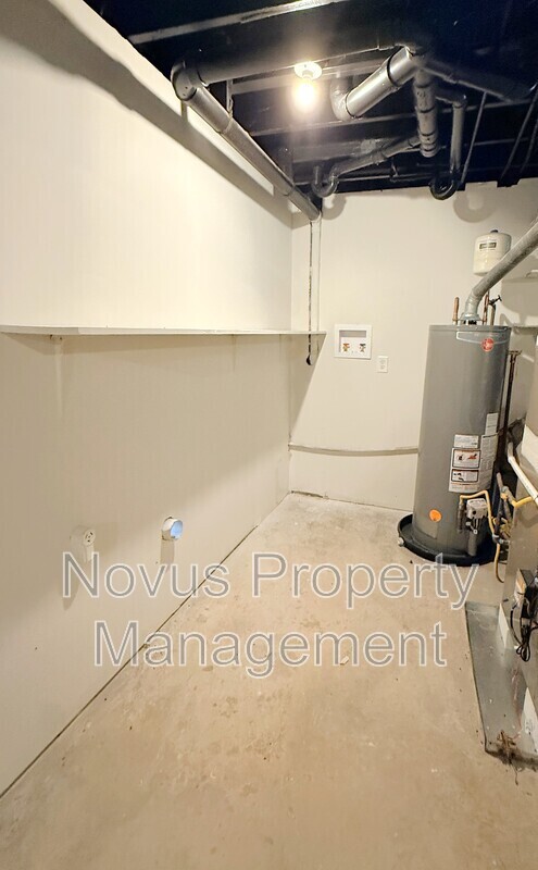 Building Photo - 105 Woodbine Dr