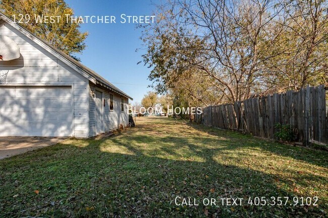 Building Photo - Great location just west of downtown Edmond!