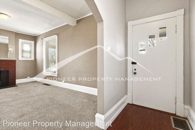 Building Photo - 3 br, 2 bath House - 4700 Tennyson Street