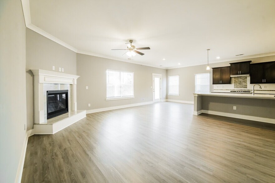 Building Photo - 2501 Kolb Manor Cir SW