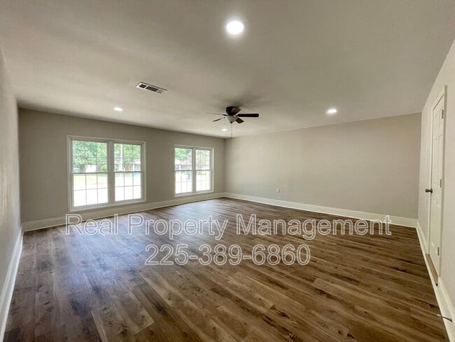 Building Photo - 13701 Gentilly Ct