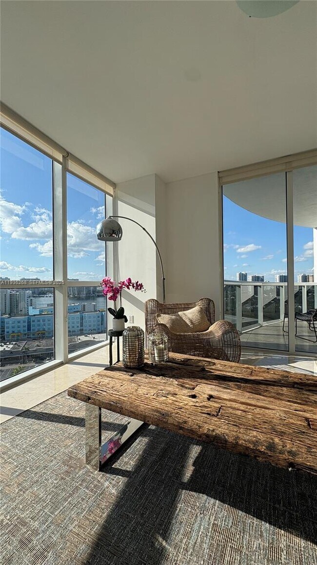 Building Photo - 18201 Collins Ave