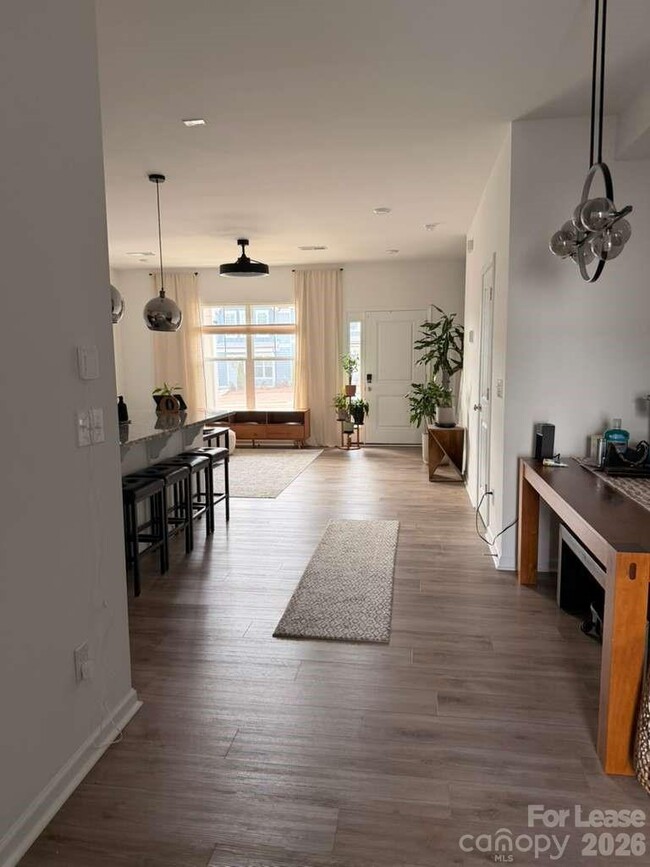 Building Photo - 10312 Guardian Dr