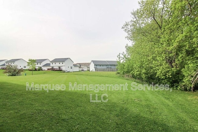 Building Photo - 118 Talon Pl