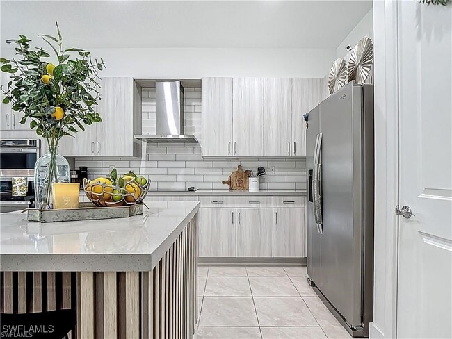 Building Photo - 5285 Marano Dr