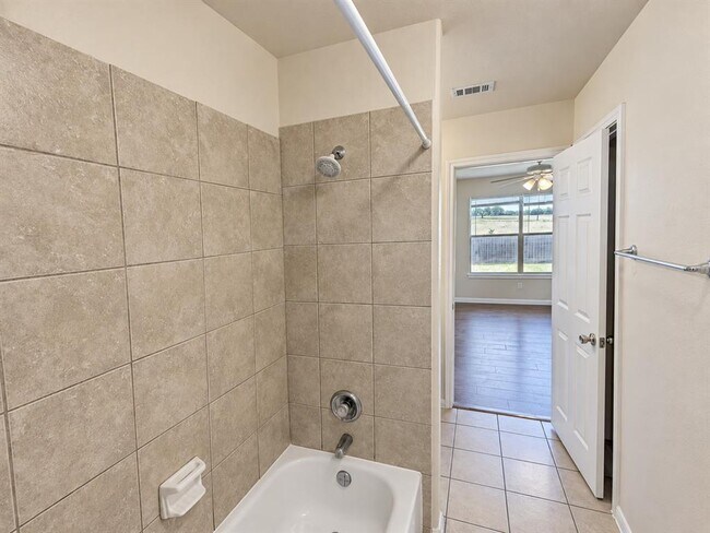 Building Photo - 1408 Bergin Ct