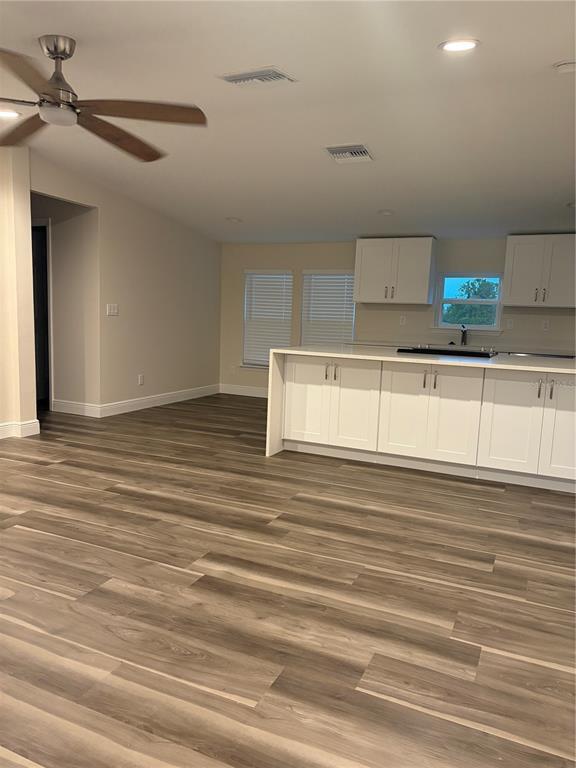 Building Photo - 10699 Quiet Cove Rd